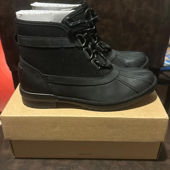 UGG Greda Waterproof Duck Boot: BLACK: NIB: SZ 6 - Picture 1 of 9